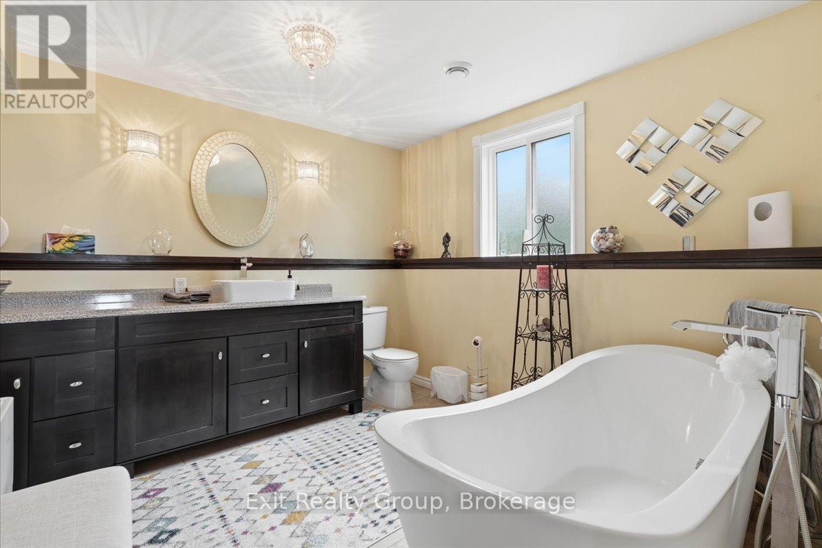 144 BAYVIEW LANE - 30