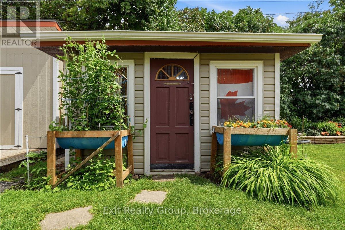 144 BAYVIEW LANE - 35