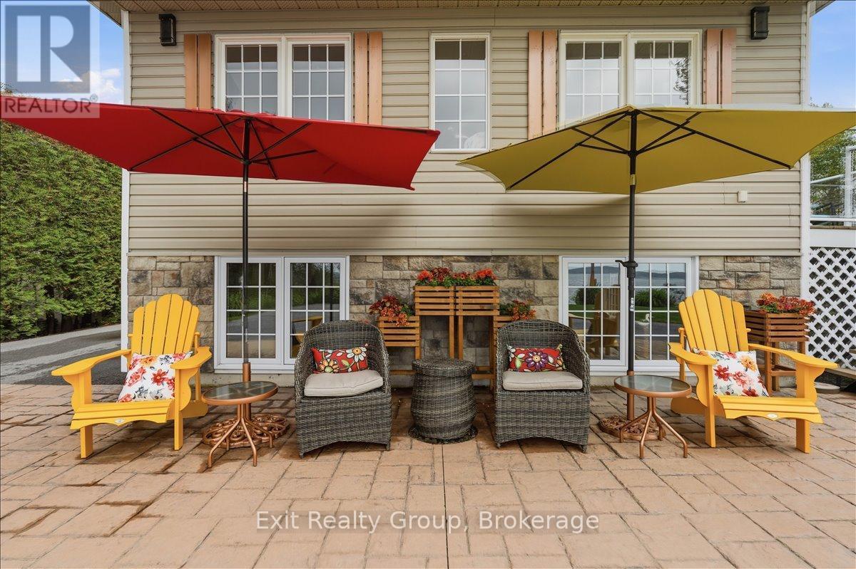 144 BAYVIEW LANE - 40