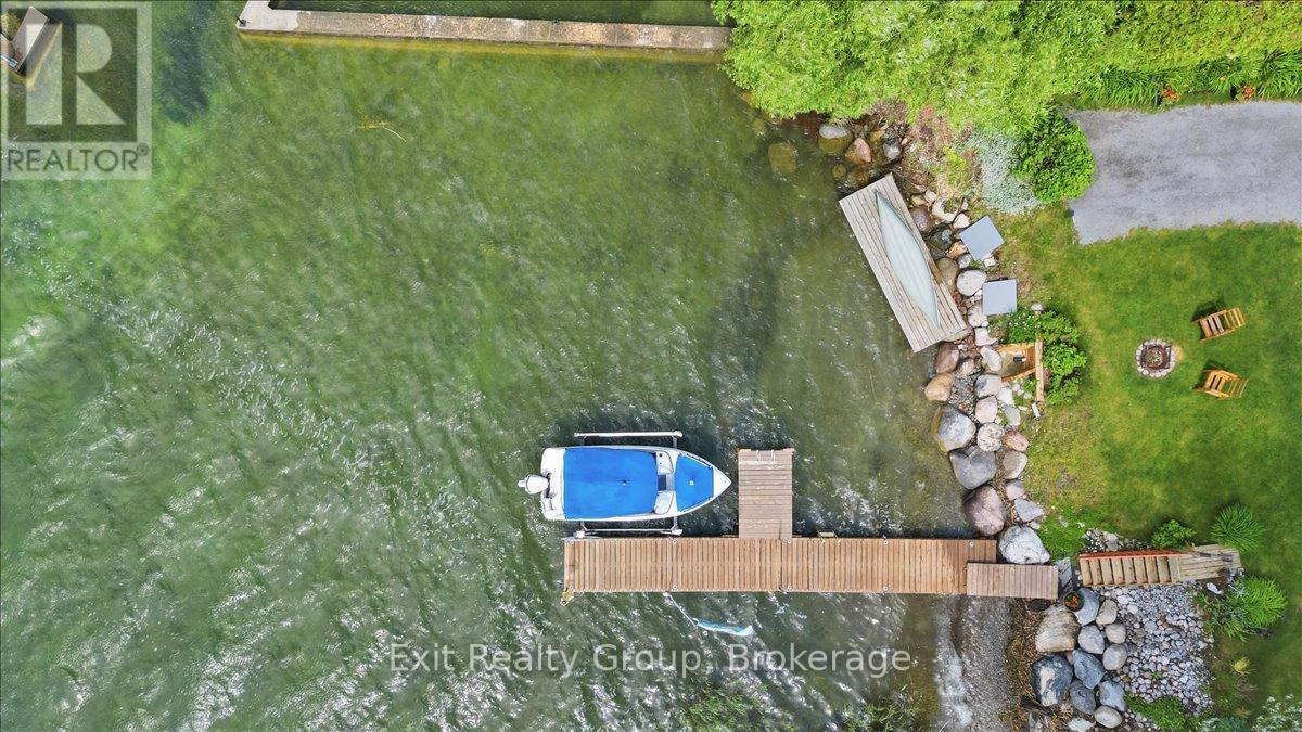 144 BAYVIEW LANE - 45