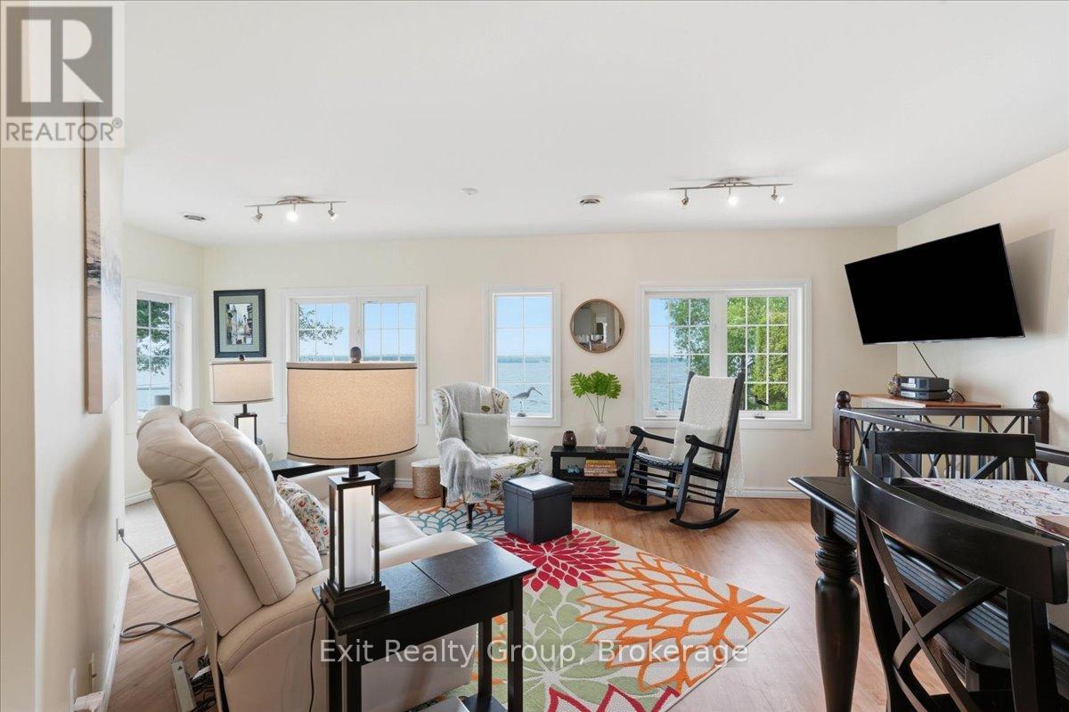 144 BAYVIEW LANE - 6