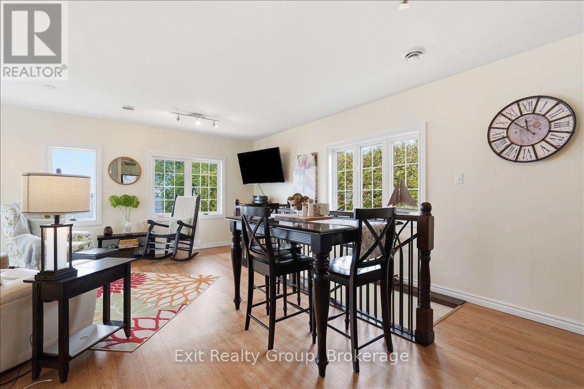 144 BAYVIEW LANE - 8