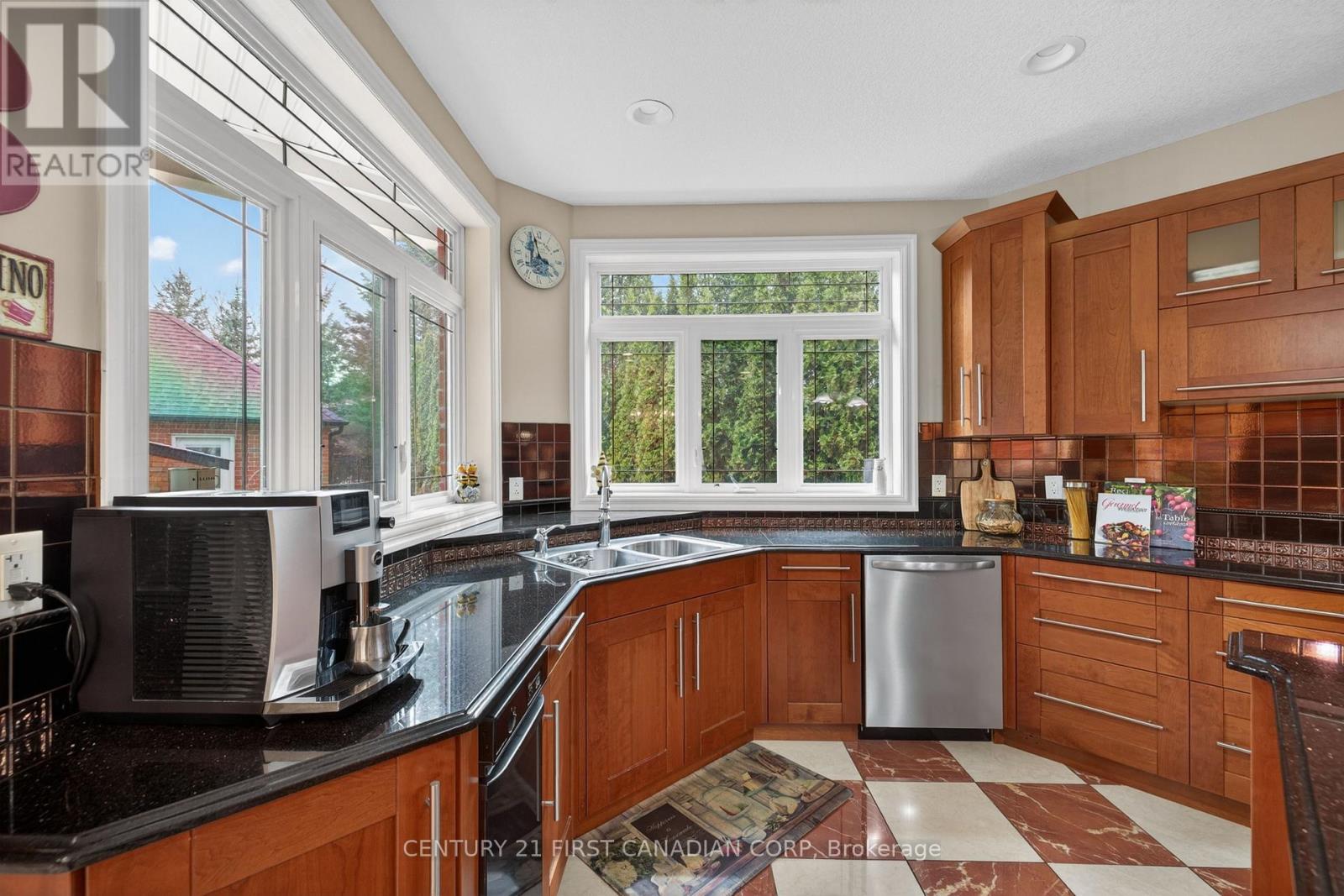 #2 7222 CLAYTON WALK - 17