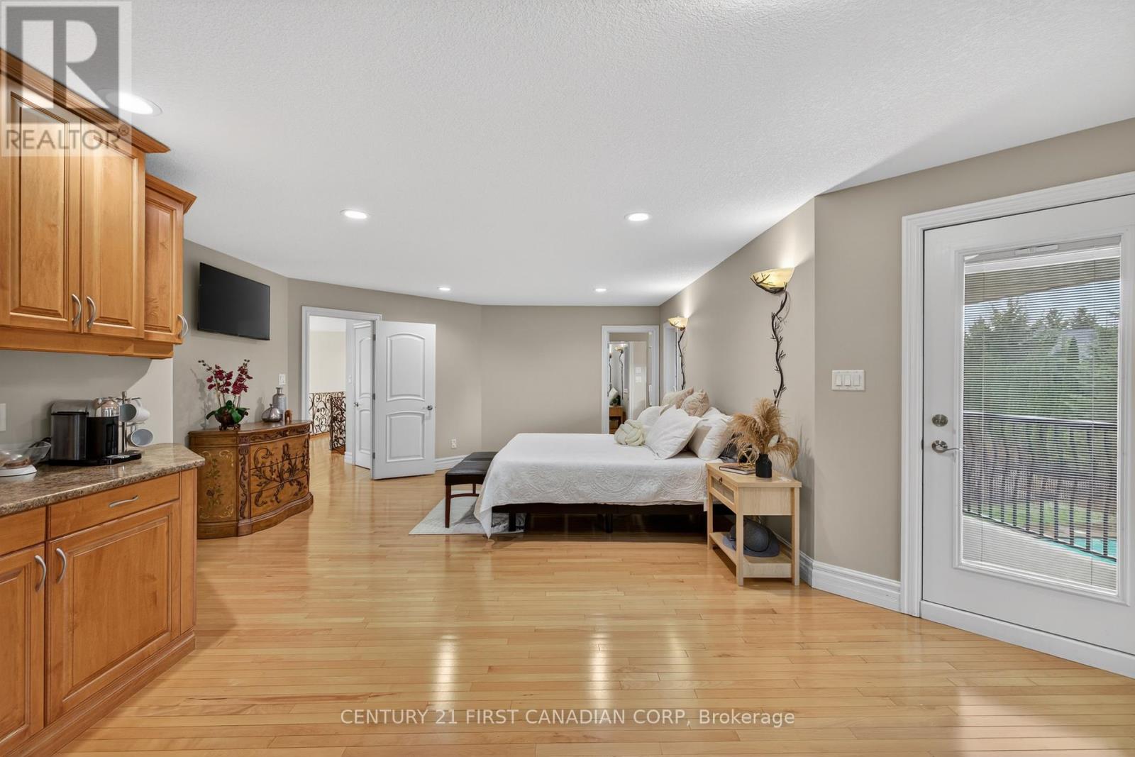 #2 7222 CLAYTON WALK - 26