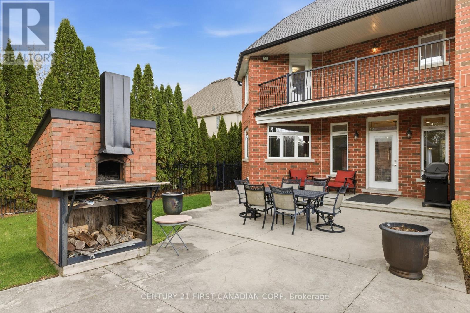 #2 7222 CLAYTON WALK - 44