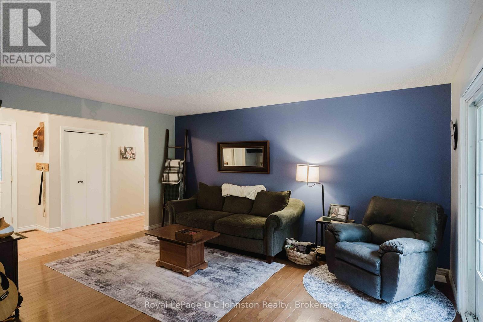217 ALBERT STREET - 7