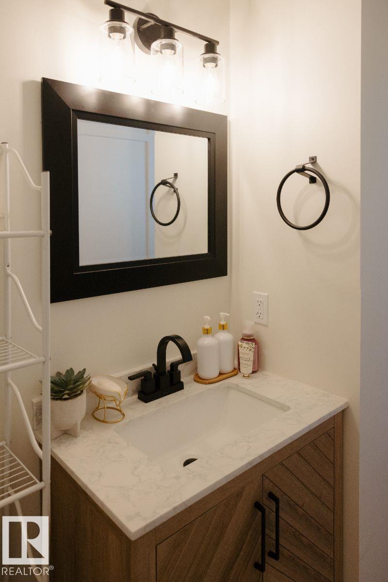 10503A 109 ST - 14