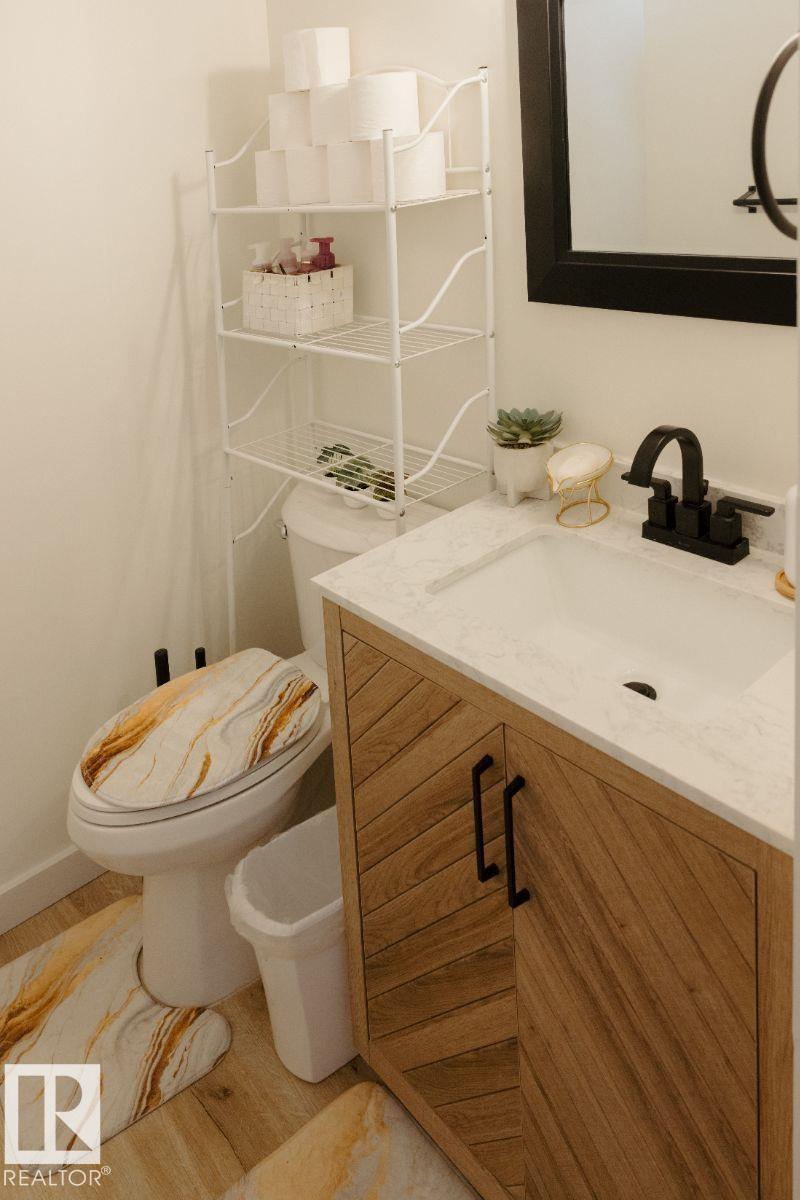 10503A 109 ST - 15