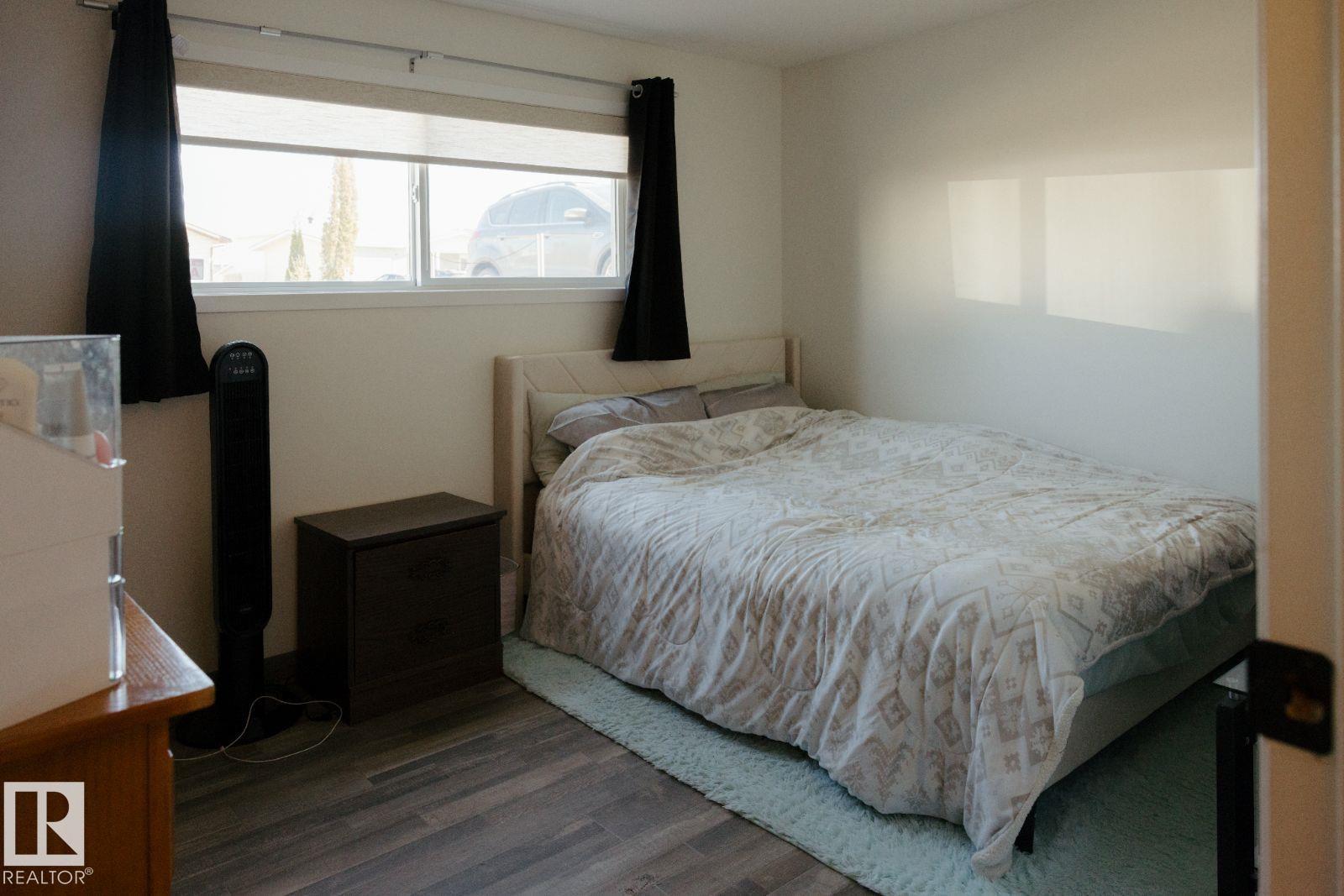 10503A 109 ST - 16