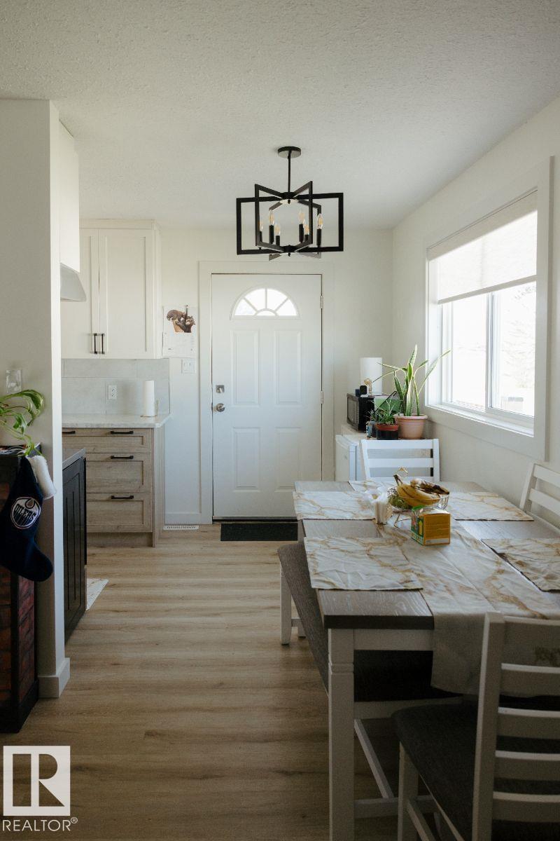 10503A 109 ST - 9