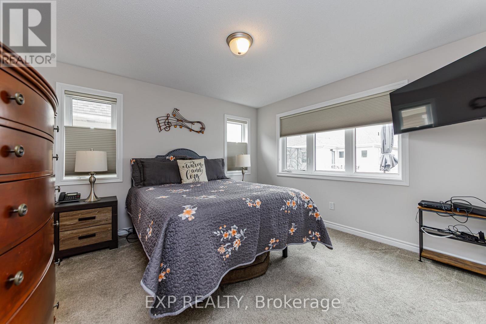 3 Bed, 3 Bath House for Sale in Ottawa – 822 HORSESHOE FALLS WAY, Ottawa – MLS# X13468550 - Image 15