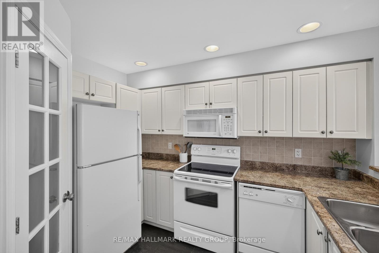 3 Bed, 3 Bath House for Rent in Ottawa – 460 GREY SEAL CIRCLE, Ottawa – MLS# X13468568 - Image 19