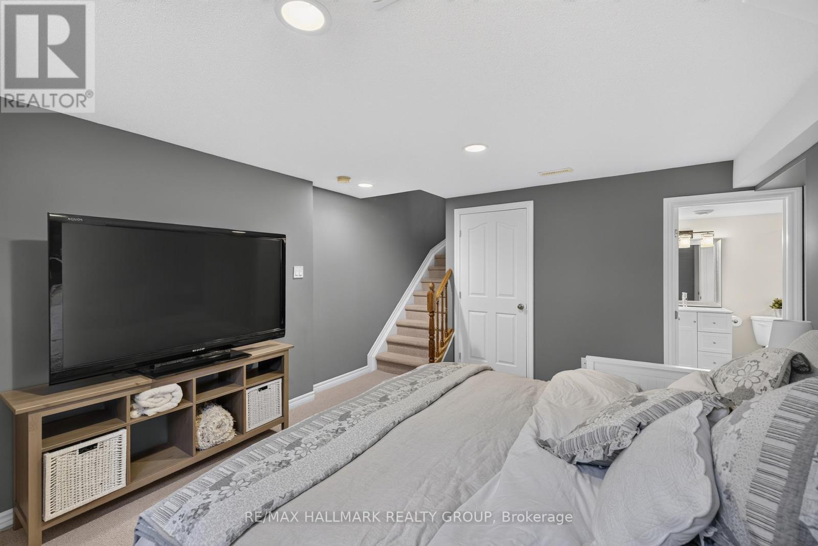 3 Bed, 3 Bath House for Rent in Ottawa – 460 GREY SEAL CIRCLE, Ottawa – MLS# X13468568 - Image 36