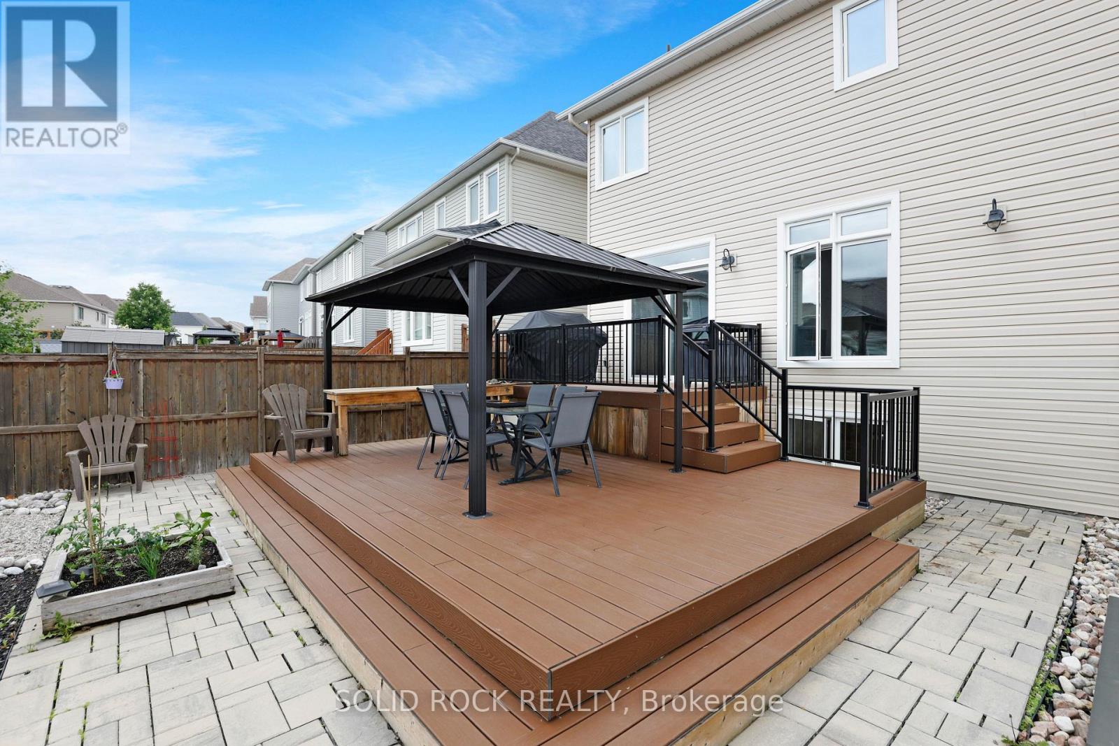 703 MASHKIG AVENUE - 37