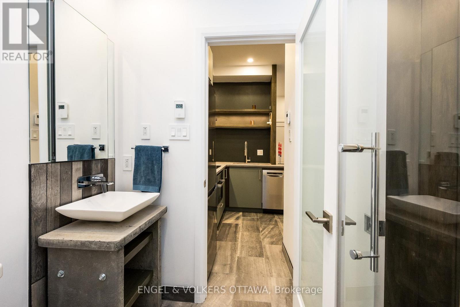 1 Bed, 1 Bath House for Rent in Ottawa – C – 178 MAIN STREET, Ottawa – MLS# X13468740 - Image 15