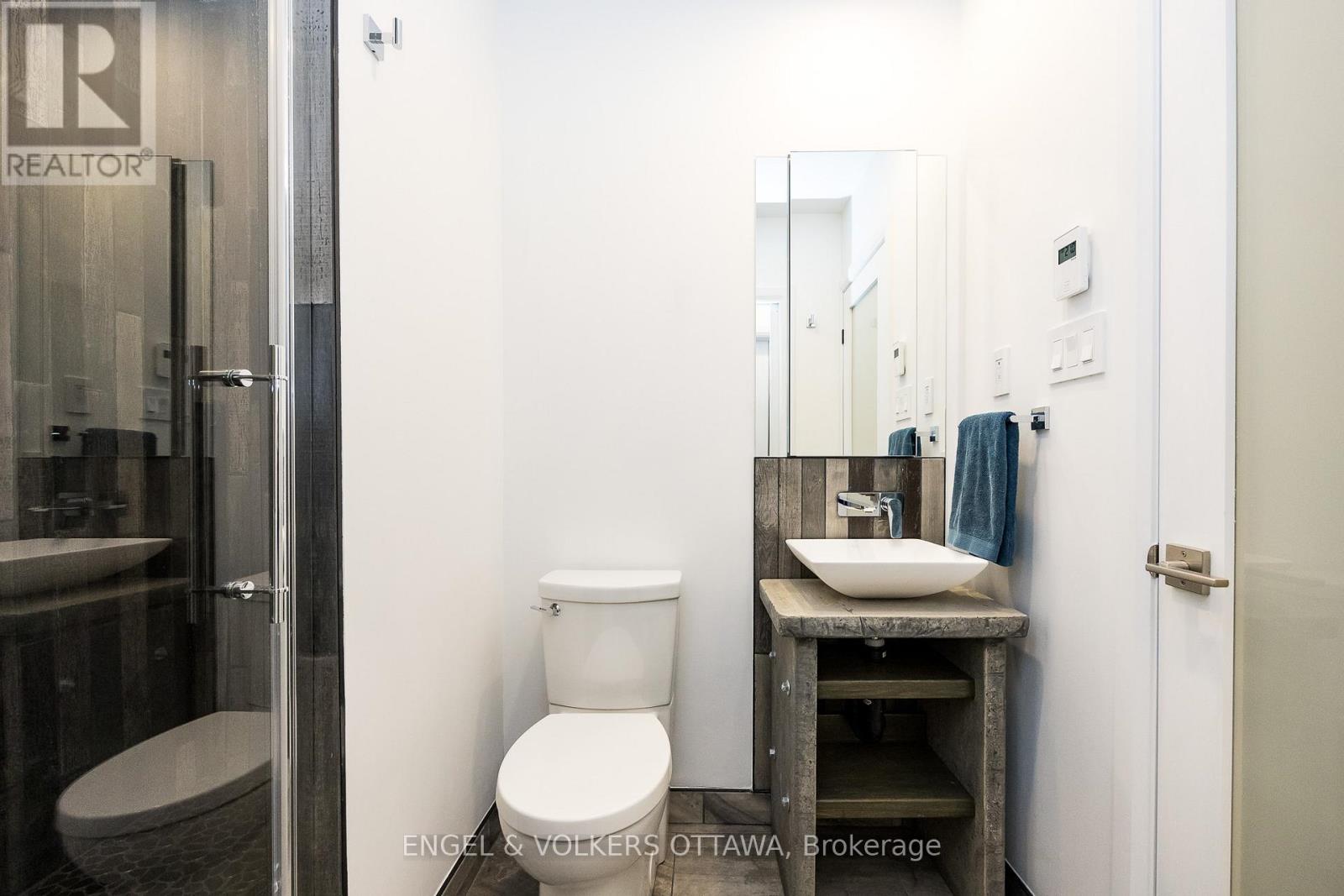 1 Bed, 1 Bath House for Rent in Ottawa – C – 178 MAIN STREET, Ottawa – MLS# X13468740 - Image 17