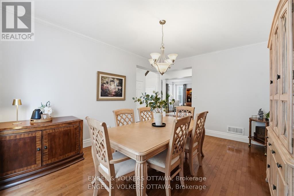 6 Bed, 4 Bath House for Sale in Ottawa – 31 LEATHERWOOD CRESCENT, Ottawa – MLS# X13468764 - Image 14