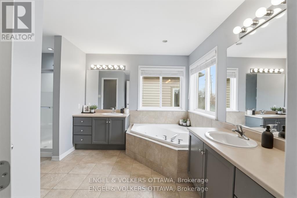 6 Bed, 4 Bath House for Sale in Ottawa – 31 LEATHERWOOD CRESCENT, Ottawa – MLS# X13468764 - Image 29