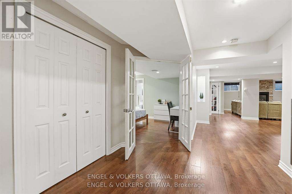6 Bed, 4 Bath House for Sale in Ottawa – 31 LEATHERWOOD CRESCENT, Ottawa – MLS# X13468764 - Image 35