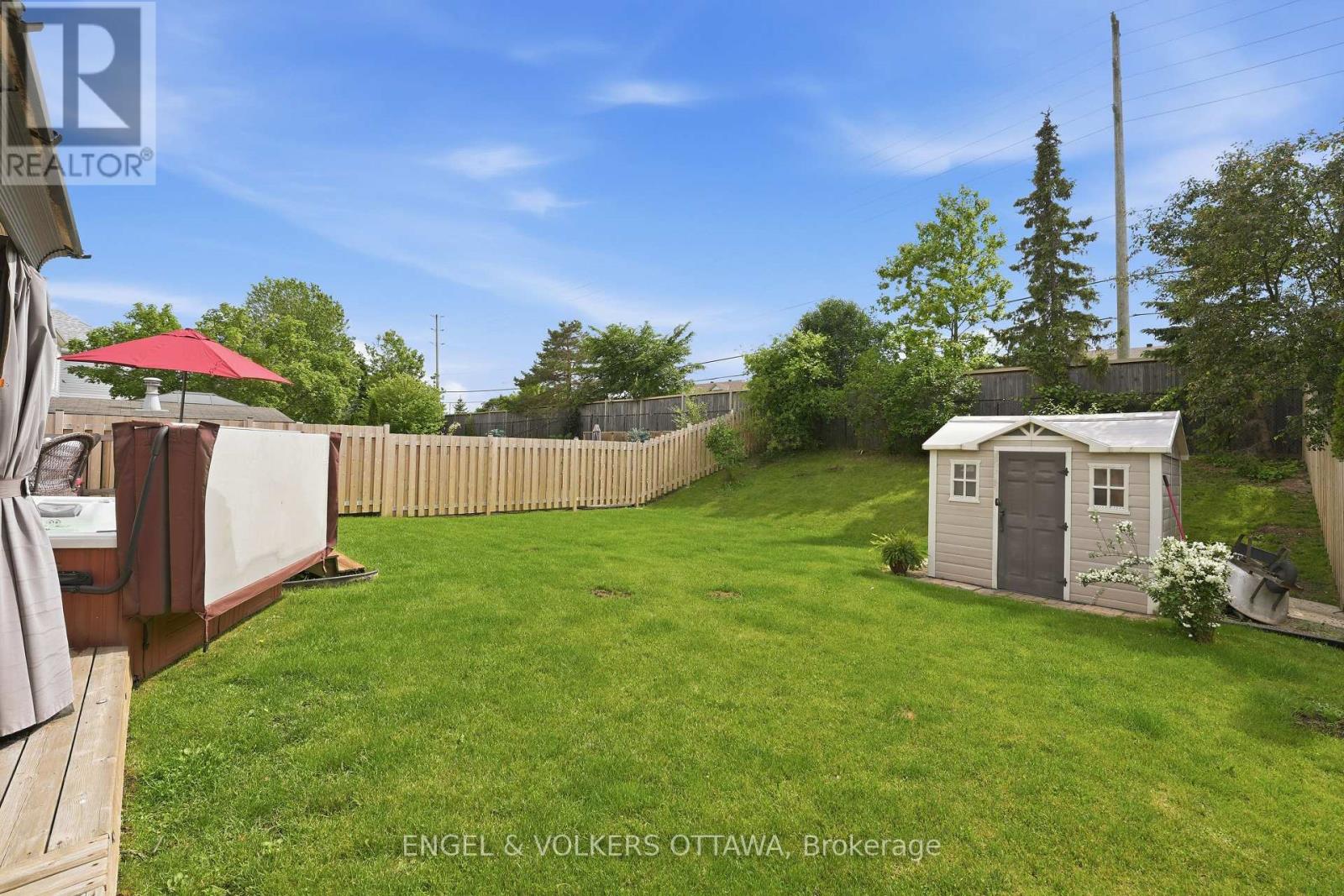 6 Bed, 4 Bath House for Sale in Ottawa – 31 LEATHERWOOD CRESCENT, Ottawa – MLS# X13468764 - Image 46