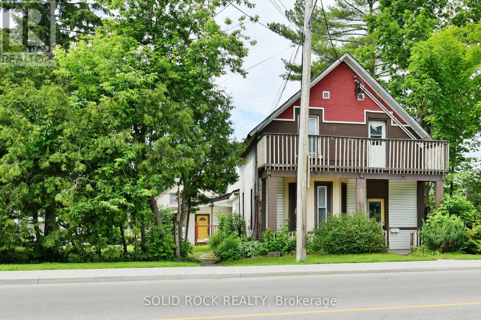 4 Bed, 2 Bath Multi-Family for Sale in Arnprior – 152 ELGIN STREET W, Arnprior – MLS# X13468804