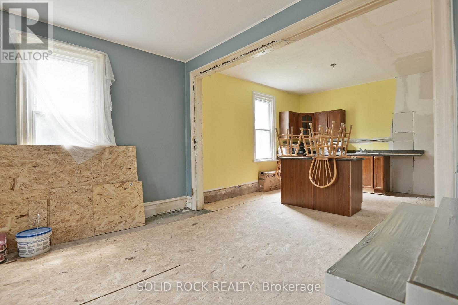 4 Bed, 2 Bath Multi-Family for Sale in Arnprior – 152 ELGIN STREET W, Arnprior – MLS# X13468804 - Image 15