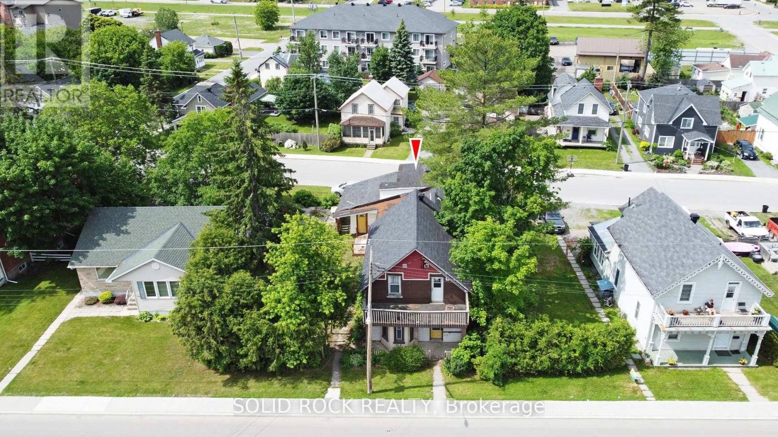 4 Bed, 2 Bath Multi-Family for Sale in Arnprior – 152 ELGIN STREET W, Arnprior – MLS# X13468804 - Image 2