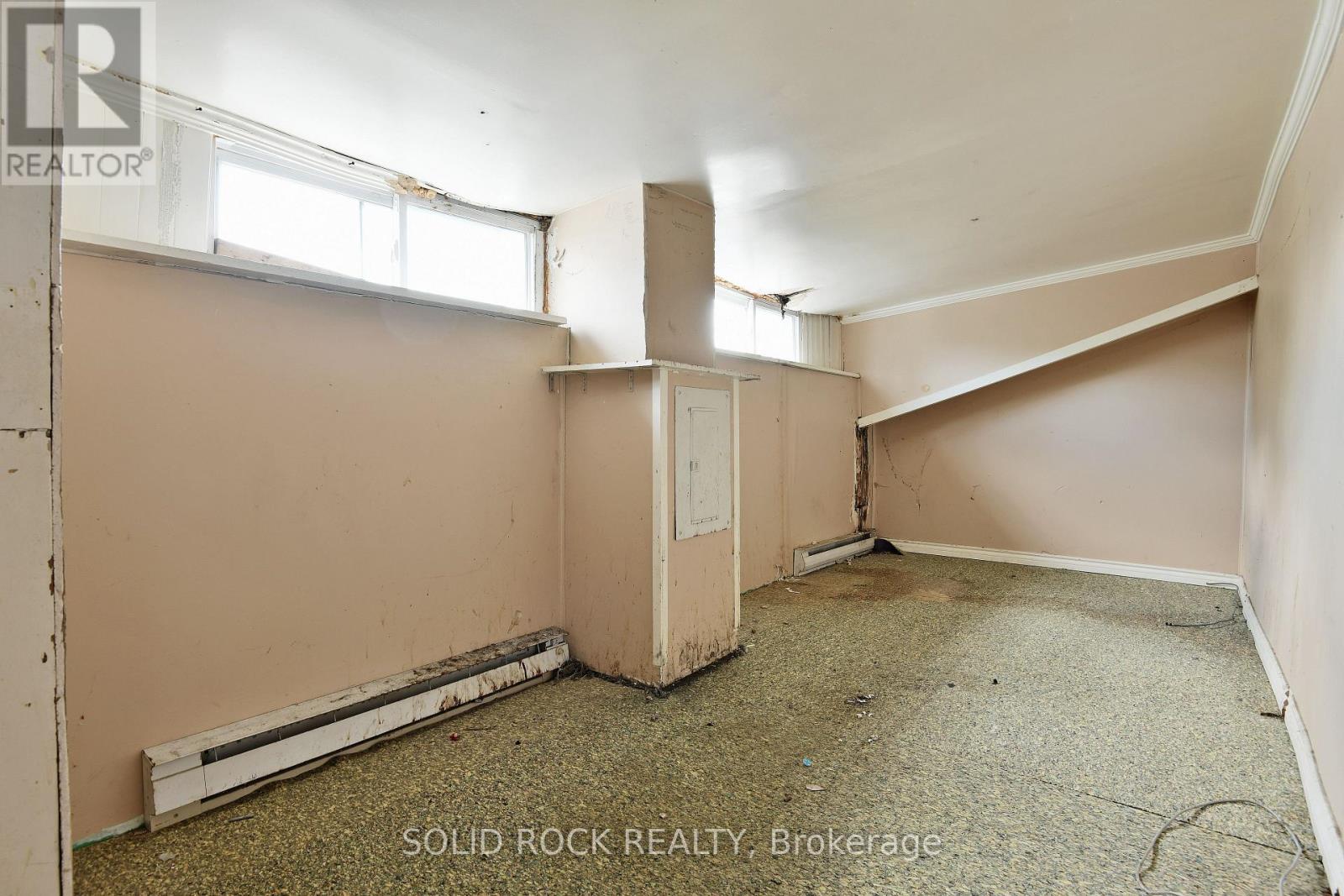 4 Bed, 2 Bath Multi-Family for Sale in Arnprior – 152 ELGIN STREET W, Arnprior – MLS# X13468804 - Image 32