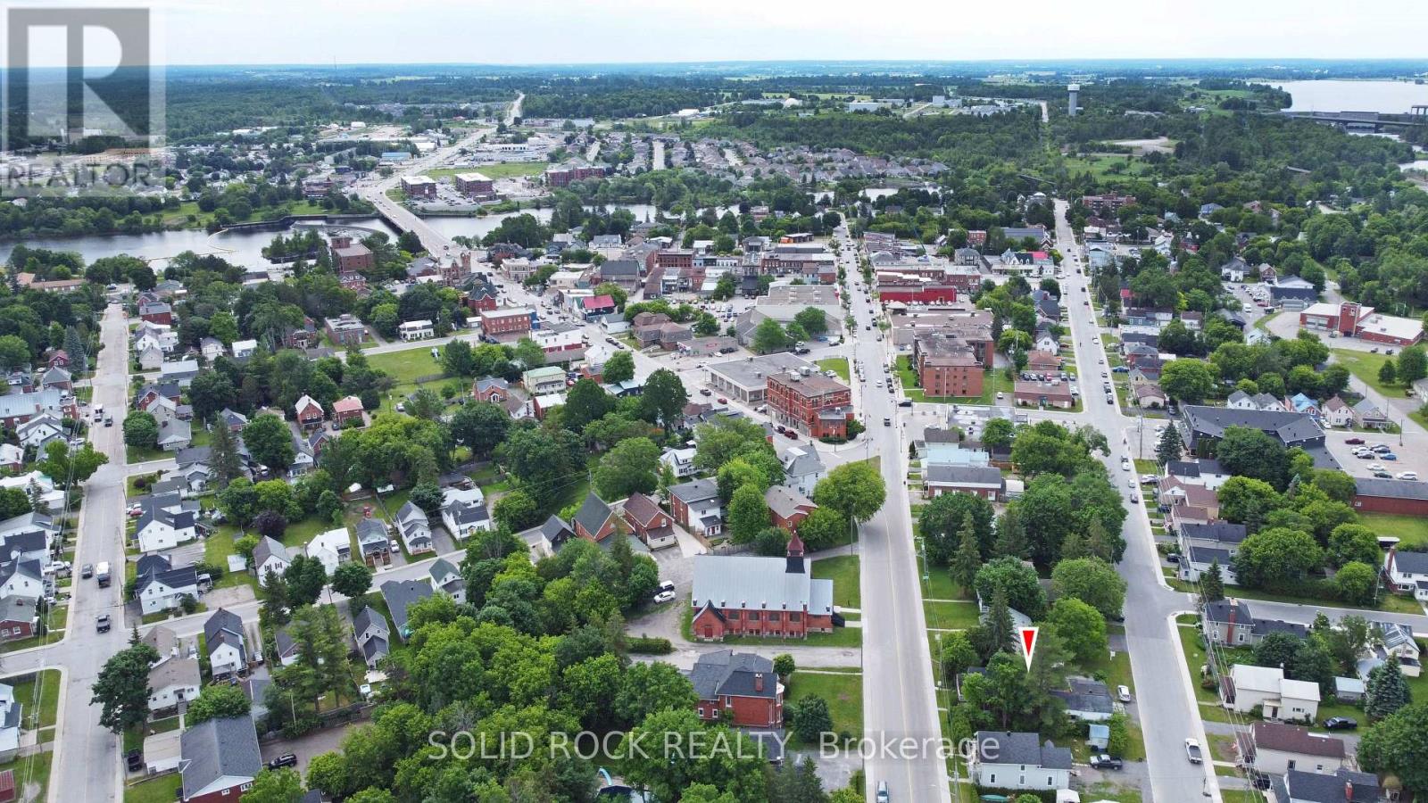 4 Bed, 2 Bath Multi-Family for Sale in Arnprior – 152 ELGIN STREET W, Arnprior – MLS# X13468804 - Image 4
