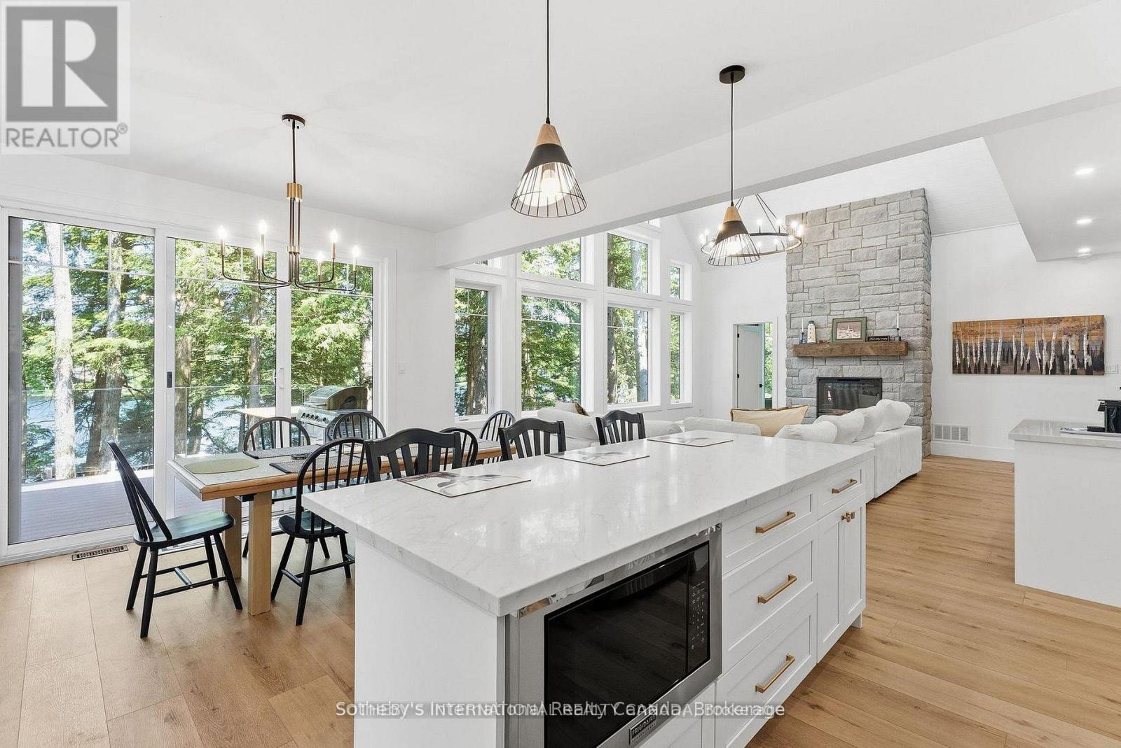 #6 8091 LAKE JOSEPH ROAD - 24