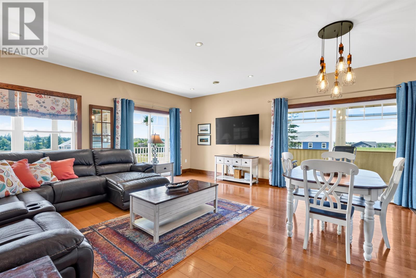 10 Bumble Bee Road - 12