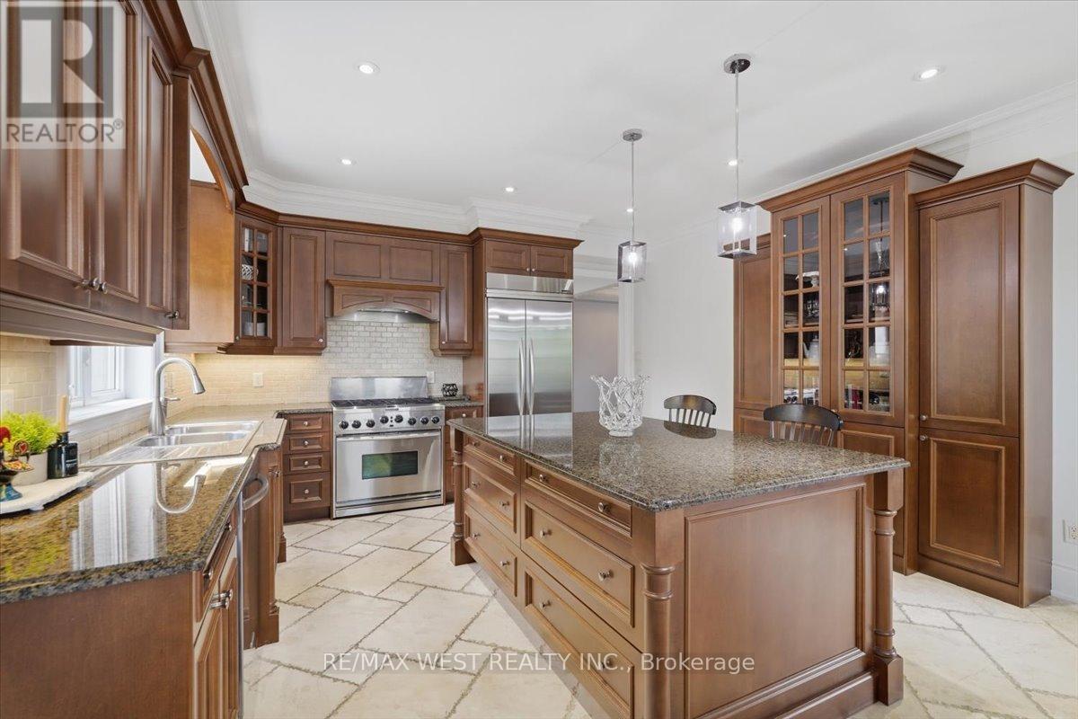 36 DANPATRICK DRIVE - 5