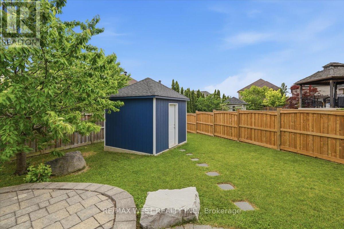 36 DANPATRICK DRIVE - 24