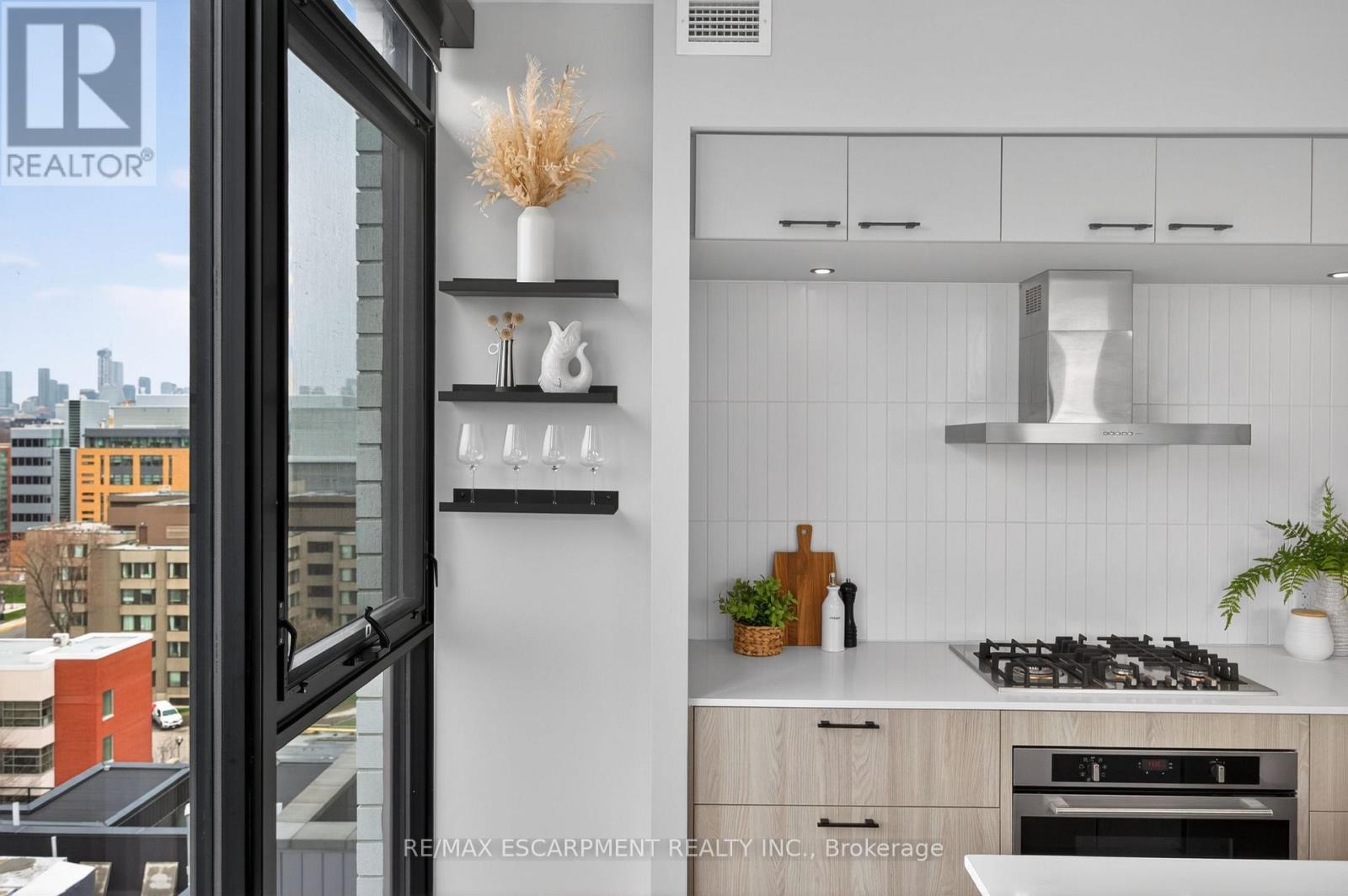 #PH1001 41 DOVERCOURT ROAD - 15