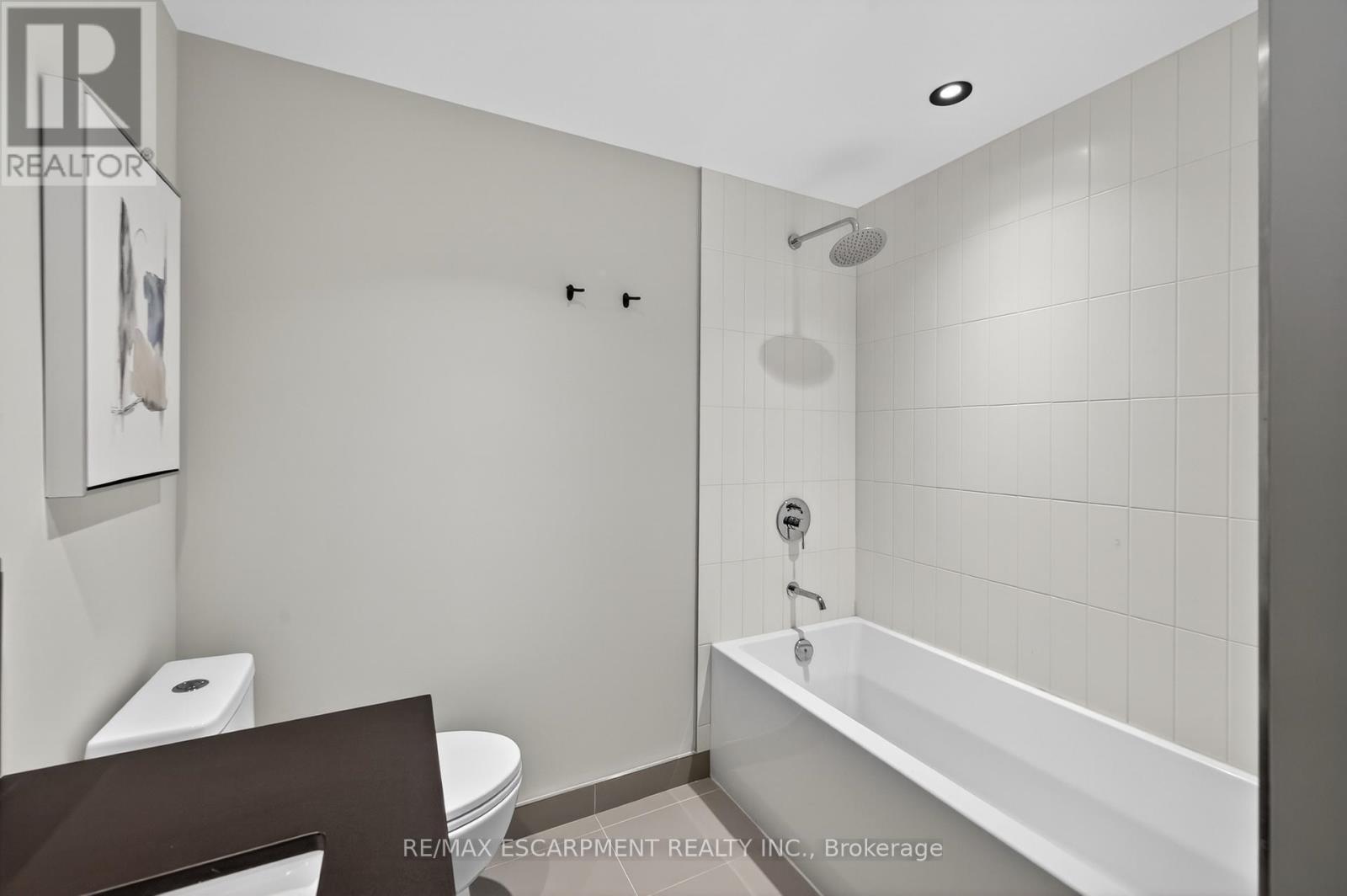 #PH1001 41 DOVERCOURT ROAD - 29