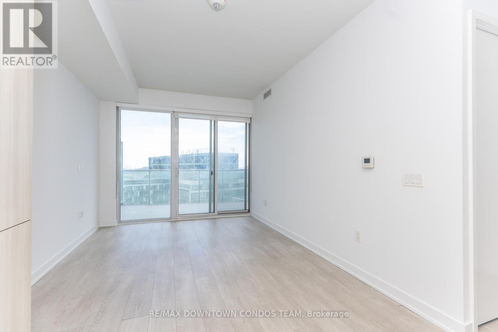 #1410 15 QUEENS QUAY E - 13