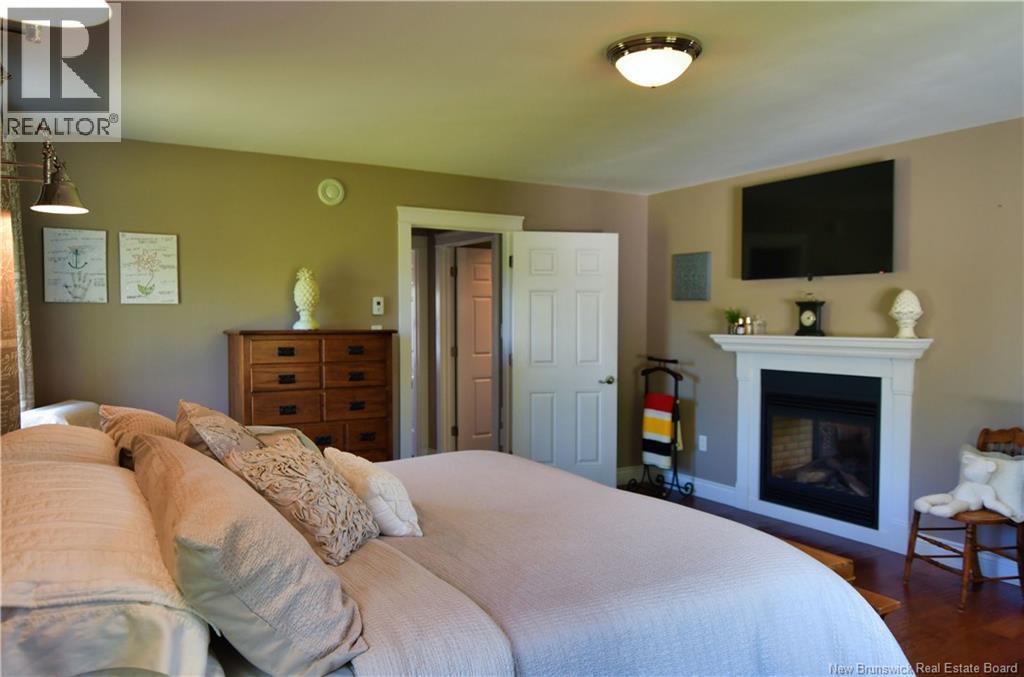 905 Fundy Drive - 17