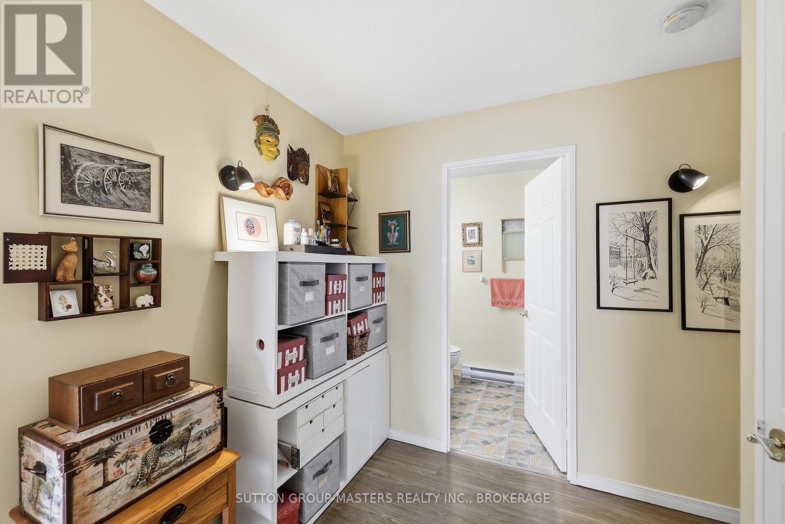 #102 257 BATH ROAD - 40
