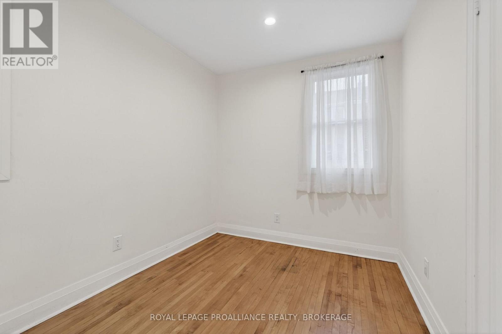 229 PARK STREET - 14