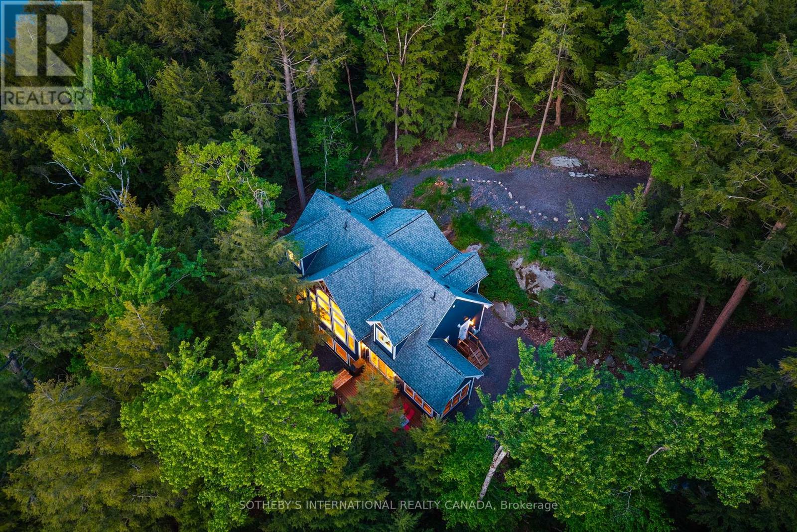 #6 8091 LAKE JOSEPH ROAD - 46