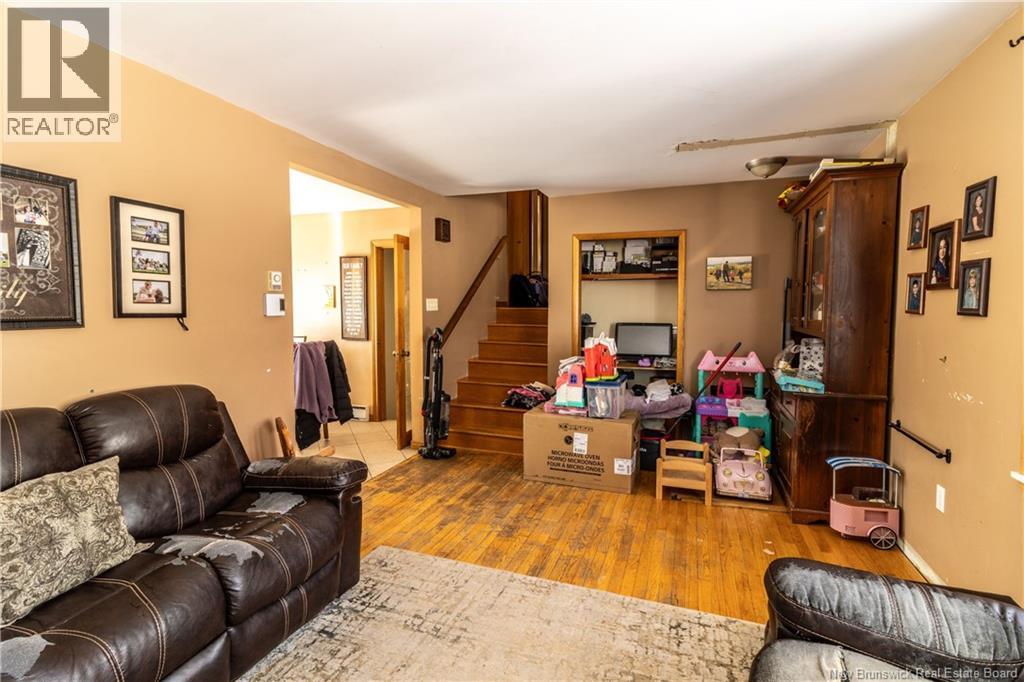 46 Saunders Drive - 18