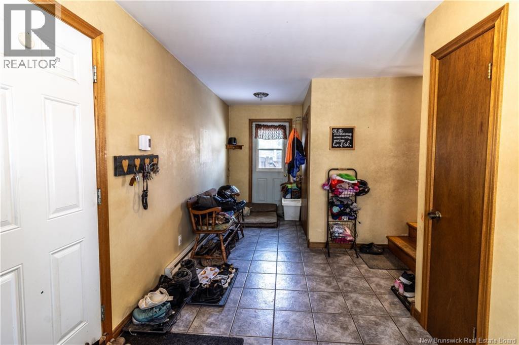 46 Saunders Drive - 19