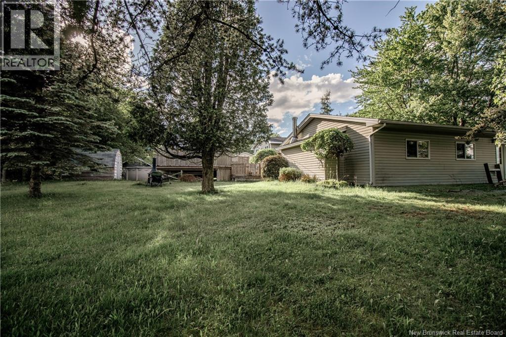 46 Saunders Drive - 22