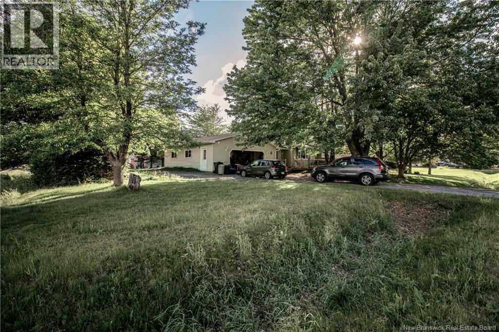 46 Saunders Drive - 23