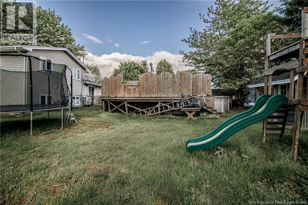 46 Saunders Drive - 25