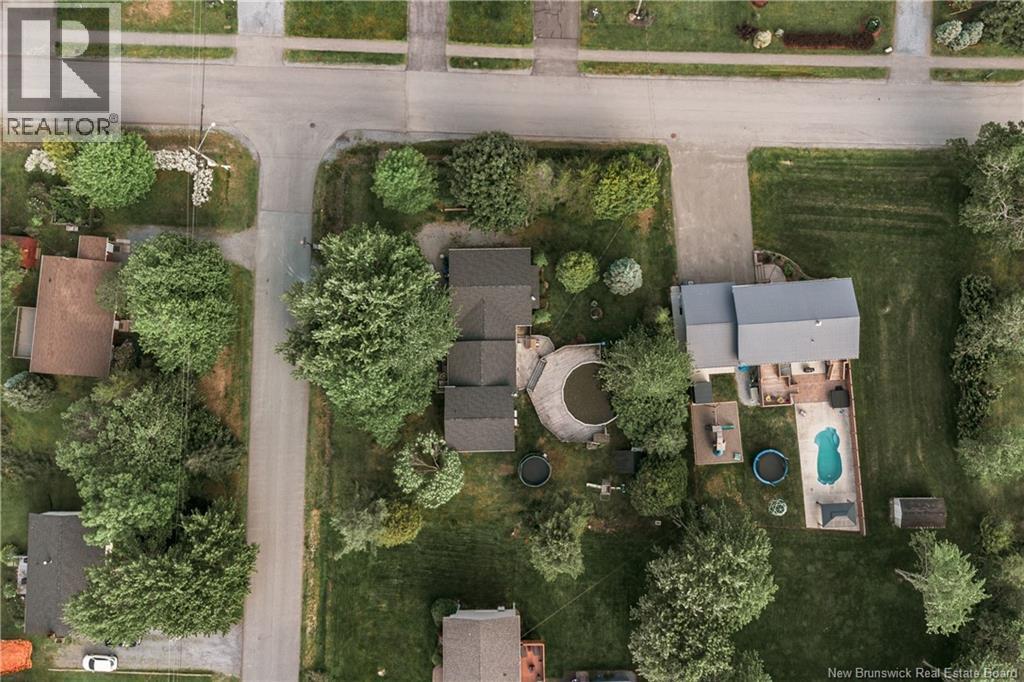 46 Saunders Drive - 27