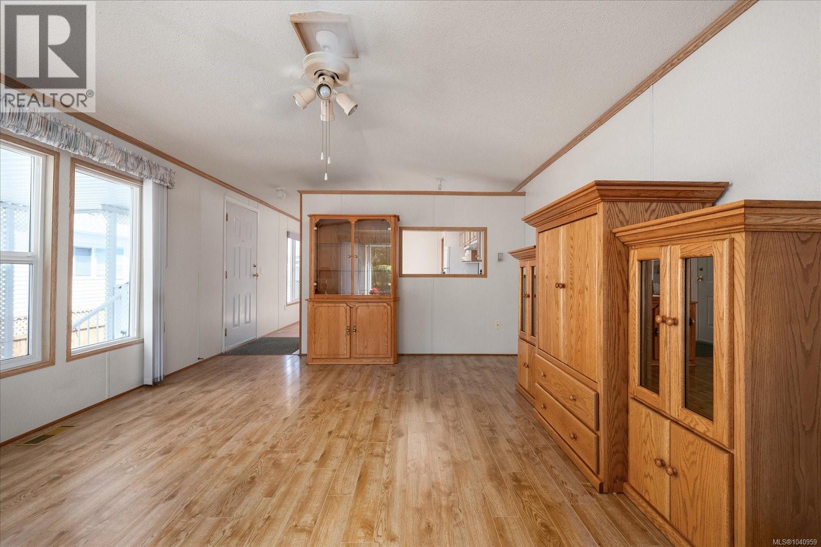 #57 1985 Valley Oak Dr - 10