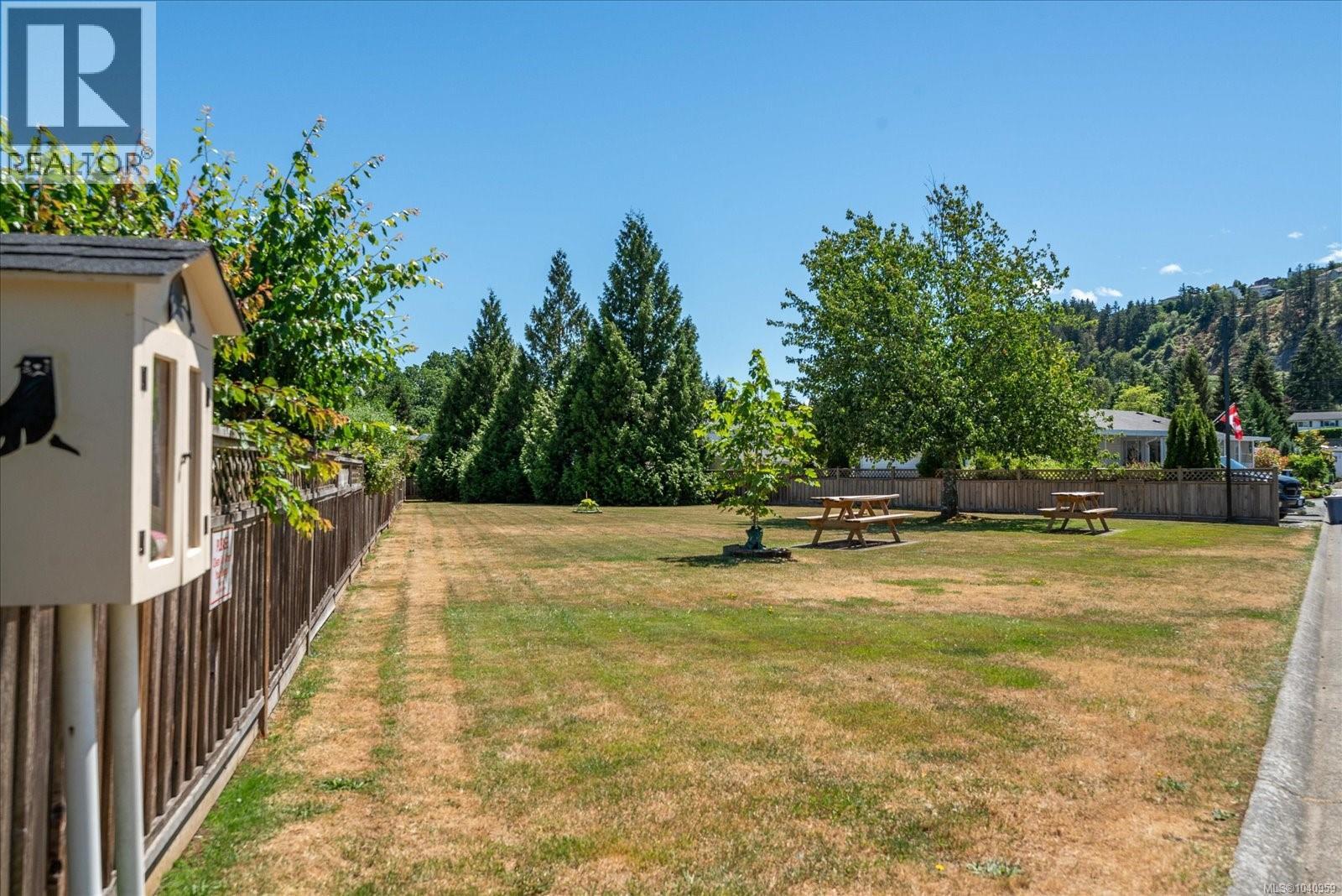 #57 1985 Valley Oak Dr - 31