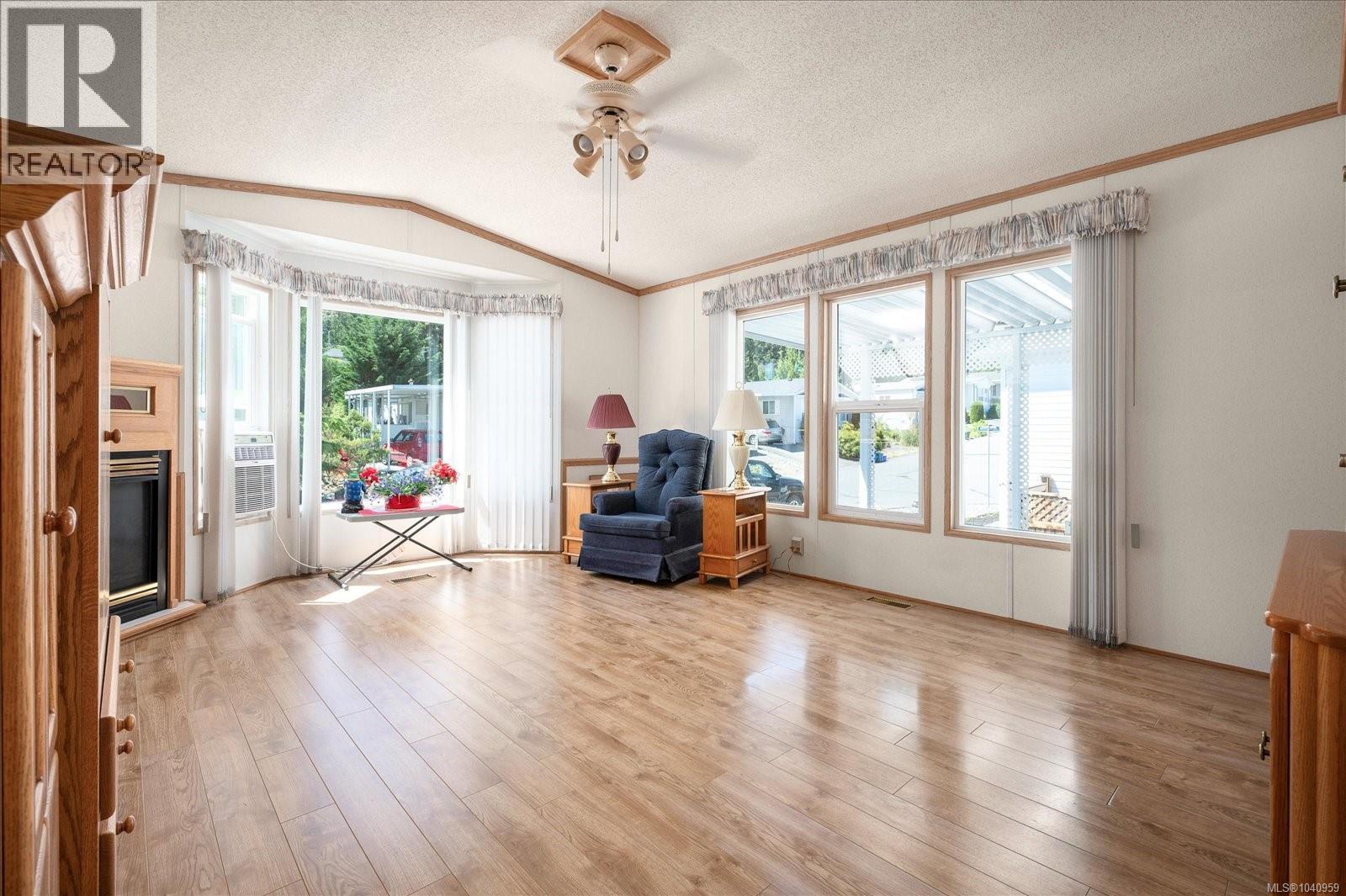 #57 1985 Valley Oak Dr - 9