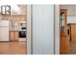 Eating area - 57 1985 Valley Oak Dr, Nanaimo, BC V9R6N1 Photo 6